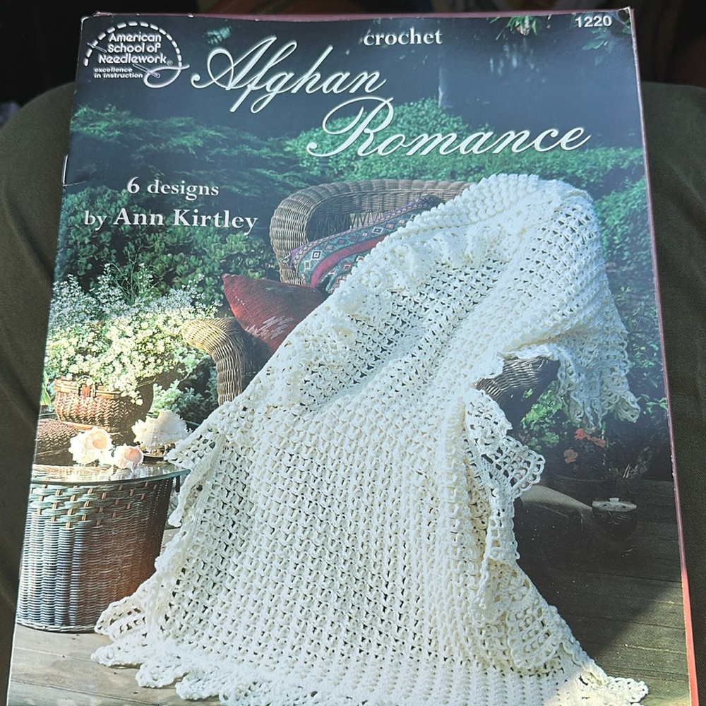 American School of‎ Needlework Crochet Afghan Romance 1220 pattern booklet